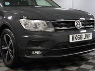 Volkswagen Tiguan SE NAV TSI 23