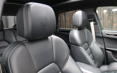 Porsche Macan T PDK - 1 Owner - Incredible Specification 18