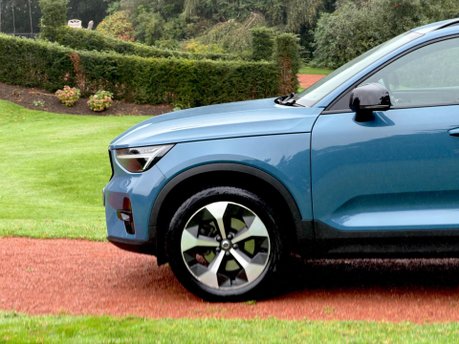 Volvo XC40 B4 PLUS 18