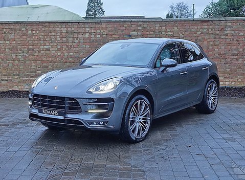 Porsche Macan Turbo 19