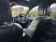 Porsche Macan 2.0 Macan Semi-Auto 4WD 5dr 46