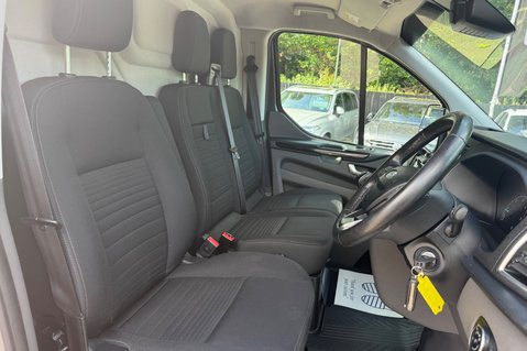 Ford Transit Custom 300 LIMITED P/V L2 H1 - NO VAT -LONG WHEEL BASE -20 INCH ALLOYS - BODYKIT 17