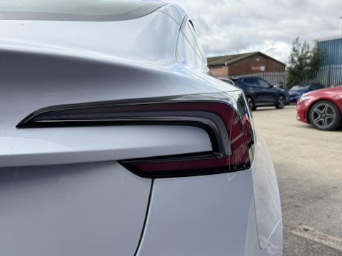 Tesla Model 3 Saloon 4dr Electric Auto RWD (208 ps) 18