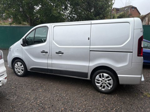 Renault Trafic SL28 SPORT ENERGY DCI 9