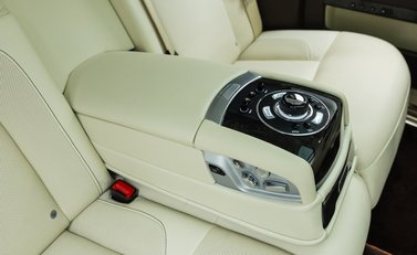 Rolls-Royce Ghost V12 16