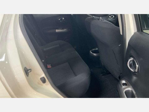 Nissan Juke 1.6 Acenta SUV 5dr Petrol XTRON Euro 6 (117 ps) 13