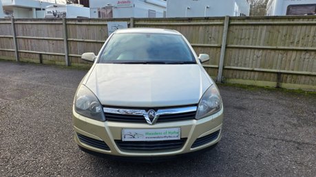 Vauxhall Astra CLUB 1.6 16V TWINPORT 9