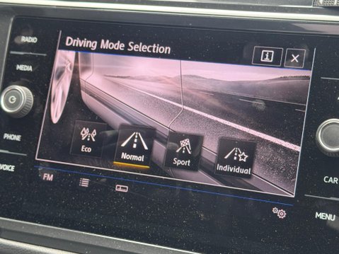 Volkswagen Tiguan 1.5 TSI EVO R-Line Tech DSG Euro 6 (s/s) 5dr 22