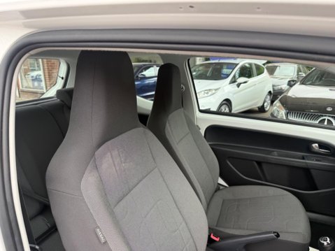 Volkswagen Up 1.0 Move up! Euro 5 3dr 17