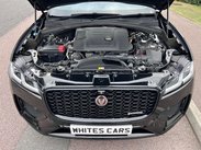 Jaguar F-Pace 2.0 D200 MHEV R-Dynamic SE Auto AWD Euro 6 (s/s) 5dr 43