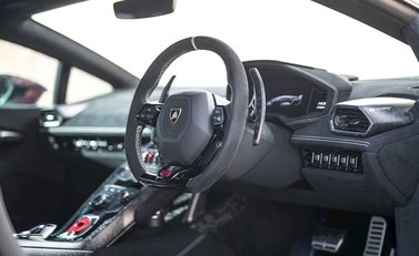 Lamborghini Huracan Performante 10