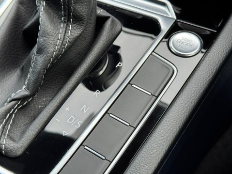 Volkswagen Arteon 1.5 TSI EVO R-Line Fastback DSG Euro 6 (s/s) 5dr 35