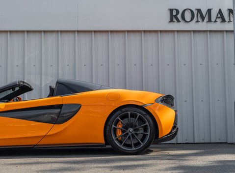 McLaren 570S Spider 26