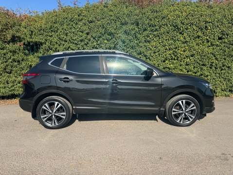 Nissan Qashqai 1.5 dCi N-Connecta SUV 5dr Diesel Manual Euro 6 (s/s) (110 ps) 29