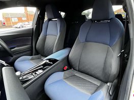 Toyota C-HR 1.8 C-HR-Dynamic HEV CVT 5dr 66