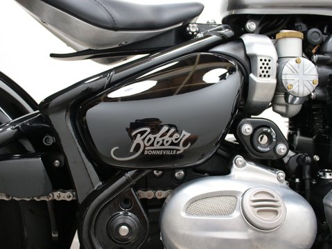 Triumph Bobber BONNEVILLE BOBBER 34