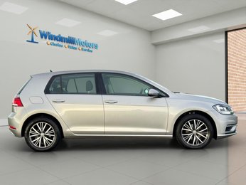 Volkswagen Golf 1.0 TSI BlueMotion Tech SE Nav Euro 6 (s/s) 5dr