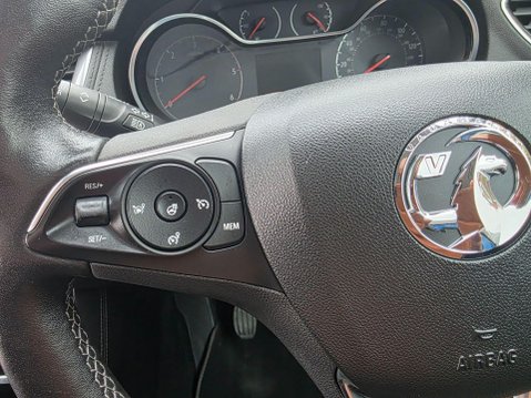 Vauxhall Grandland X 1.6 Turbo D BlueInjection Tech Line Nav Euro 6 (s/s) 5dr 32