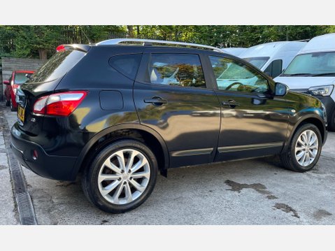 Nissan Qashqai 2.0 dCi Tekna Auto 4WD Euro 5 5dr (AVM) 9