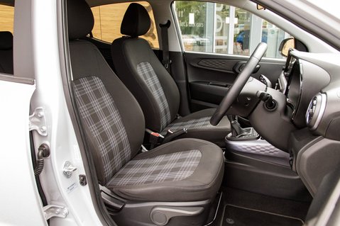 Hyundai i10 MPI PREMIUM 35
