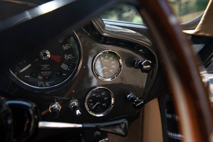 Aston Martin DB6 MKII Vantage Specification 20