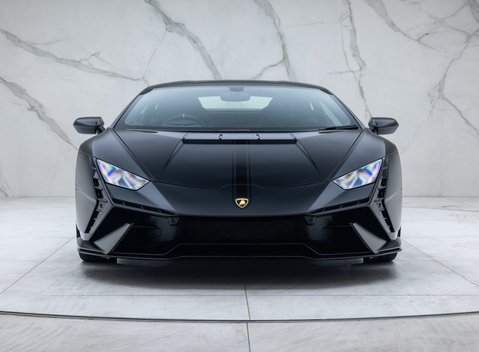 Lamborghini Huracan Tecnica 4