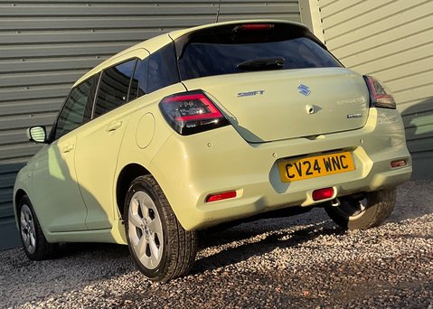 Suzuki Swift MOTION 11