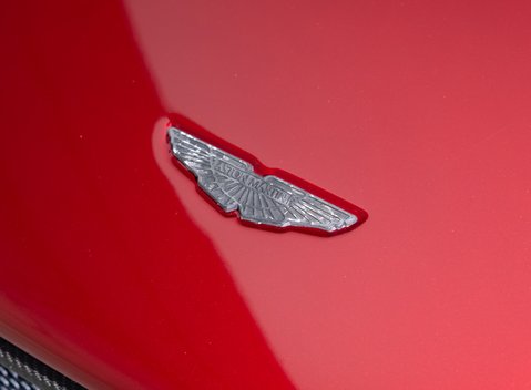 Aston Martin Vantage GT8 32