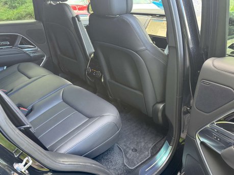 Land Rover Range Rover 3.0 Range Rover SE D MHEV Auto 4WD 5dr 20