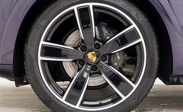 Porsche Cayenne V6 8