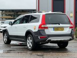 Volvo XC70 2.4 D5 SE Lux Estate 5dr Diesel Auto AWD Euro 6 (s/s) (220 ps) 10