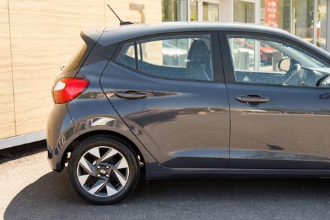 Hyundai i10 ADVANCE 7