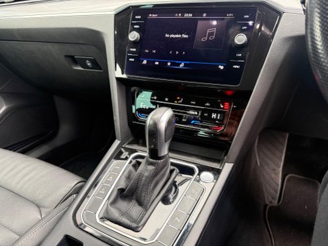 Volkswagen Passat 1.4 TSI 13kWh GTE DSG Euro 6 (s/s) 4dr 38