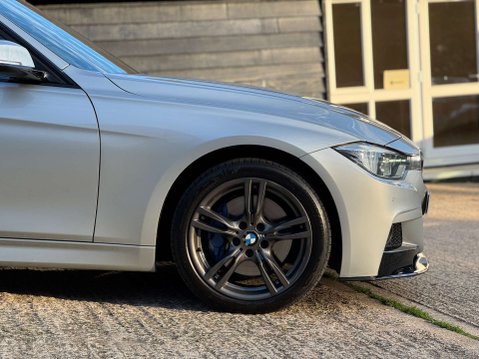 BMW 3 Series 3.0 335d M Sport Touring 5dr Diesel Auto xDrive Euro 6 (s/s) (313 ps) 19