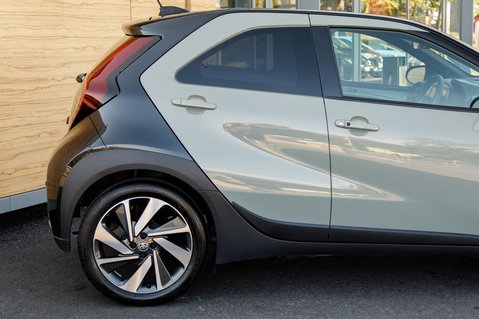 Toyota Aygo X VVT-I EXCLUSIVE 7