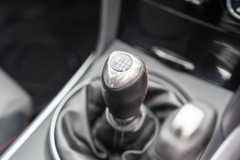 Mazda RX-8 2.6 RX-8 R3 4dr 42