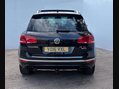 Volkswagen Touareg 3.0 Touareg V6 R-Line TDI BlueMotion Technology Auto 4WD 5dr 30