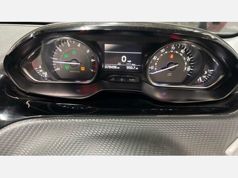 Peugeot 2008 1.2 PureTech Allure Euro 6 5dr 8