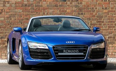 Audi R8 V10 Spyder 1