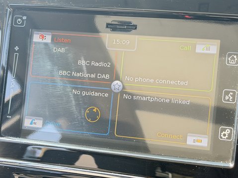 Suzuki Vitara 1.6 SZ-T 5dr Auto 26
