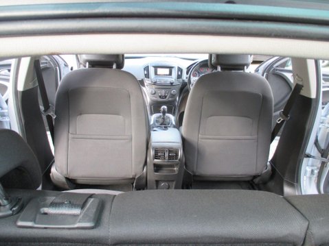 Vauxhall Insignia 1.8 16V SRi Euro 5 5dr 32