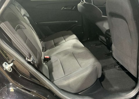 MG MG4 51kWh SE Hatchback 5dr Electric Auto (170 ps) 10