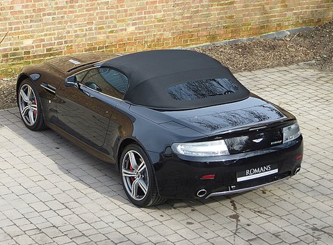 Aston Martin V8 Vantage N400 Roadster 13