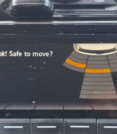 Volkswagen Up 1.0 MOVE UP LOOK! JUST 30000 MILES! 8 SERVICES.. BLUETOOTH! LOW INSURANCE! 3