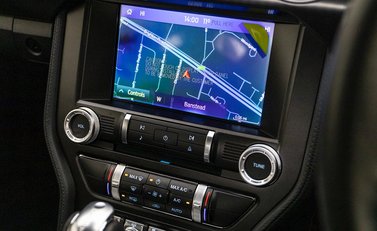 Ford Mustang Mach 1 17