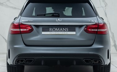 Mercedes-Benz C63 AMG PREMIUM Estate 5