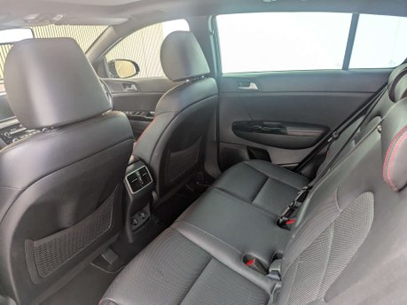 Kia Sportage 1.6 Sportage GT-Line S ISG 4x4 Semi-Auto 4WD 5dr 40