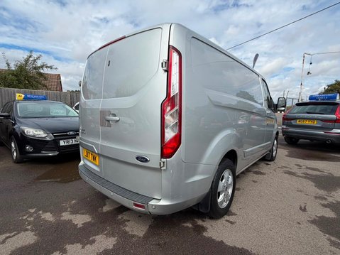 Ford Transit Custom 2.0 TDCi 270 Limited Panel Van 5dr Diesel Manual L1 H1 (157 g/km, 128 bhp) 7
