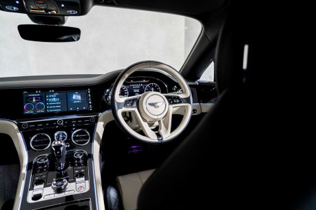 Bentley Continental GT V8. MULLINER SPEC. TOURING SPEC. CENTENARY SPEC. ROTATING DISPLAY. B&O. 17