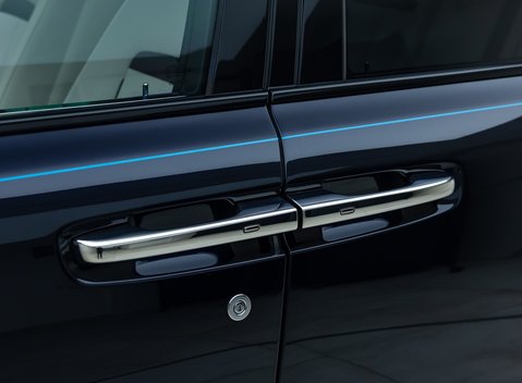 Rolls-Royce Cullinan BLACK BADGE 38